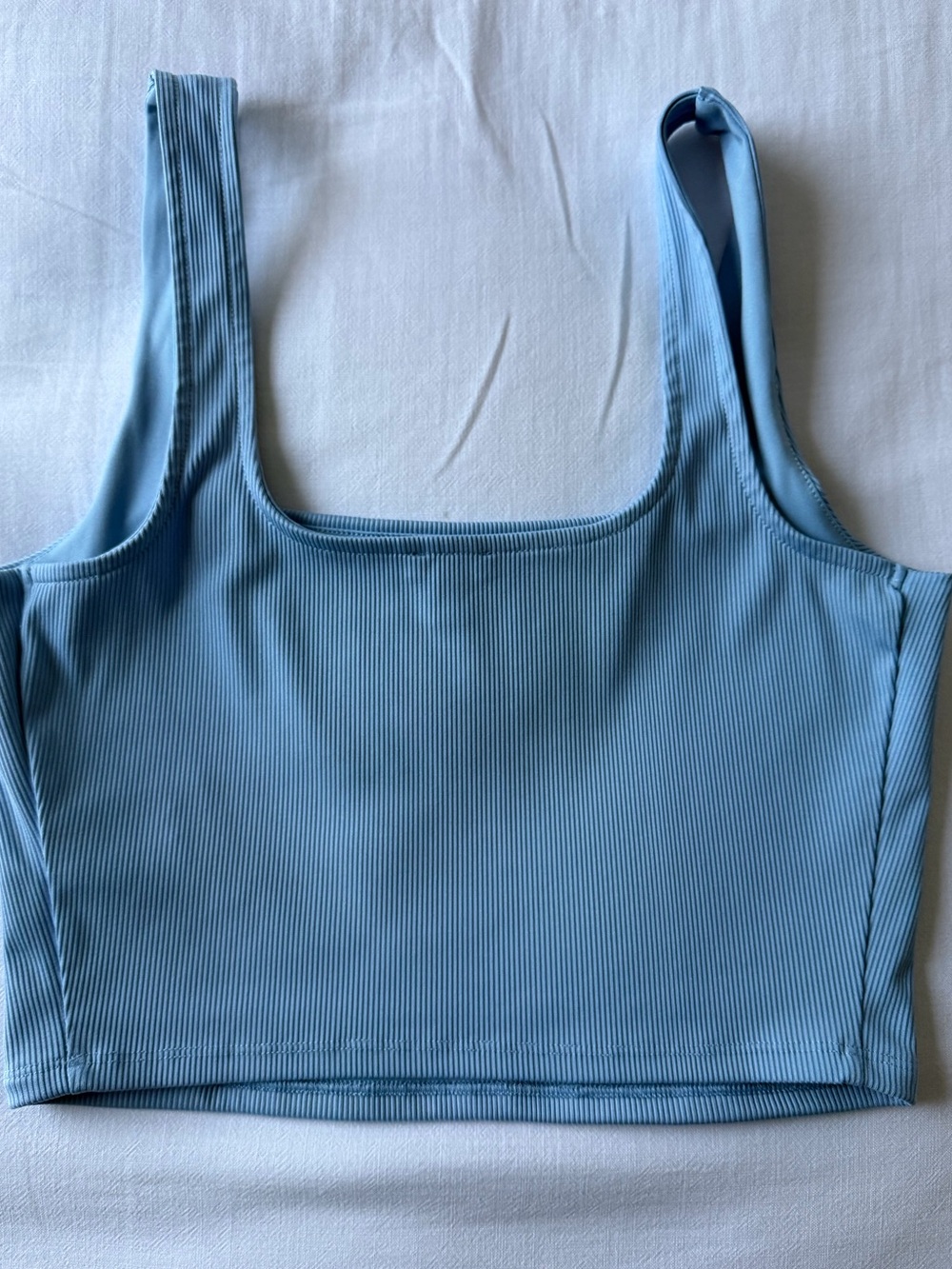 Express Body Contour Ribbed Crop Top - Picture 3 of 4